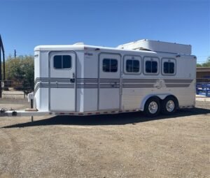 2000 Sooner 4 Horse Bumper Pull SUPER CLEAN Online