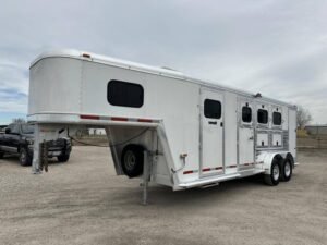 2004 Hart Trailers 3H GN Weekender Horse Trailer Online