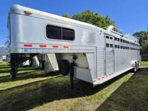 2006 C&C 4 Horse Gooseneck Trailer Online