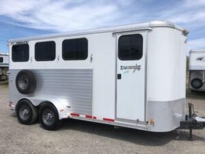 2010 Merhow 3 Horse Slant Load Bumper Pull Online