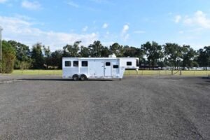 2015 Exiss 7308LQ 3 Horse Trailer with 8' Short Wall Online