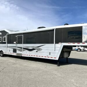 Used 2013 Bloomer 4 Horse 16' LQ, 7'Slide, Air Ride, Pod, Mister/Water Sys Air ride, HWH Slide, Integrated Pod Online